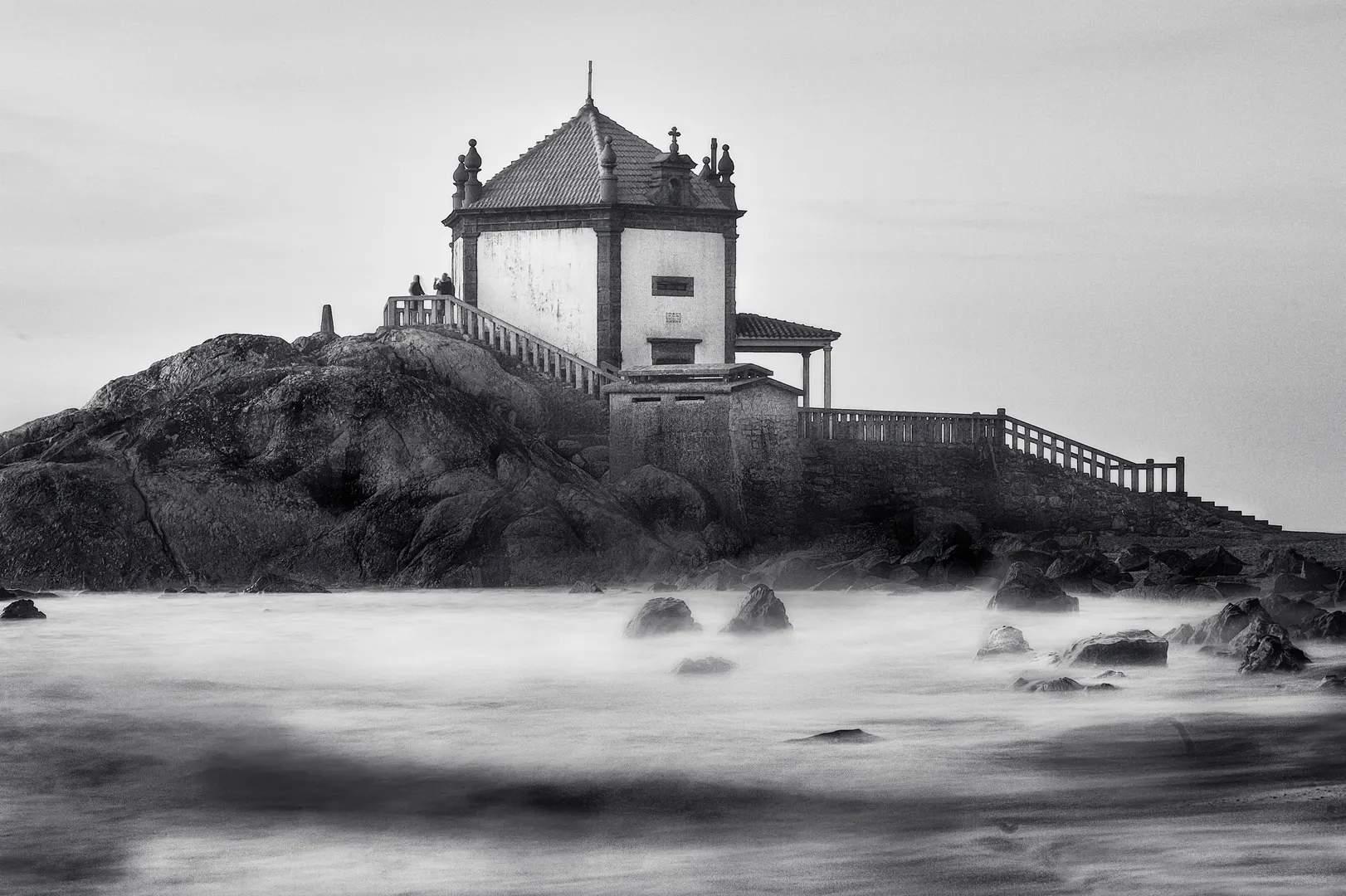  Sanctuar pe Stâncă