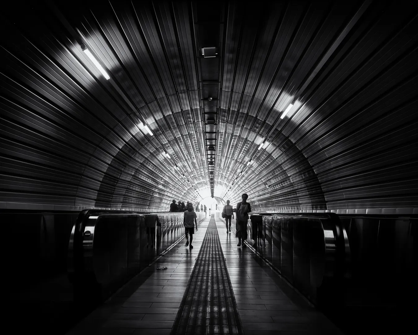 Tunelul spre Lumină